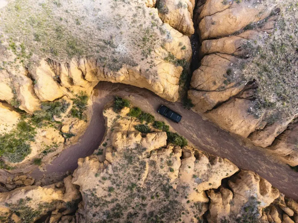 Riving in a canyon